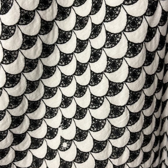 Jessie Liu black and white patterned dress - Picture 6 of 11